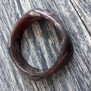 Chic Brown Swirl Bracelet